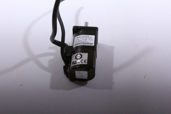 Yaskawa SGMAH-A5AAA61D AC SERVO MOTOR 50W 200V 3000RPM 0.64A NEW