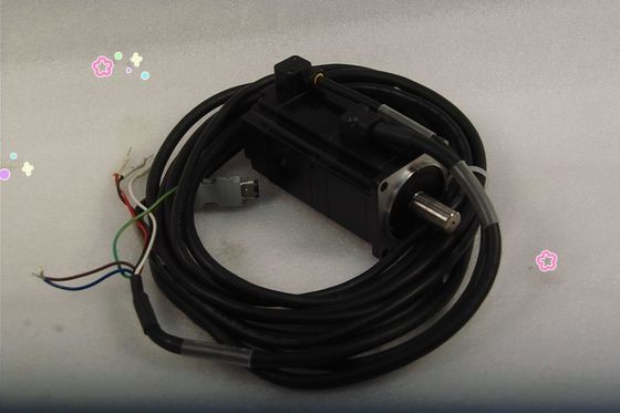 Yaskawa SGMAS-02A2A-YR11 AC SERVO MOTOR 200W 200V 3000RPM 1.9A NEW