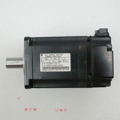 Yaskawa SGMAS-04ACA41 AC SERVO MOTOR 400W 200V 3000RPM 2.6A NEW