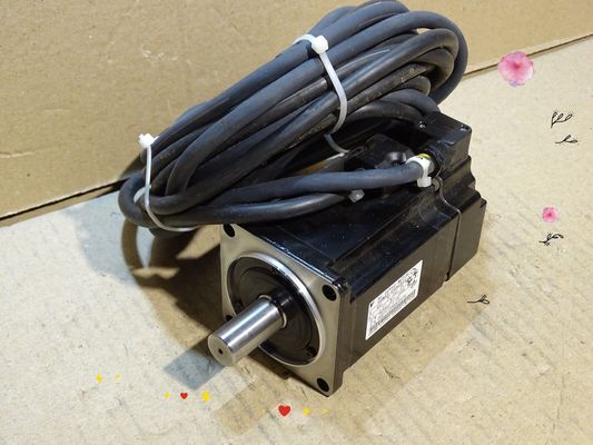 Yaskawa SGMAS-04ACABC AC SERVO MOTOR 400W 200V 3000RPM 2.6A NEW