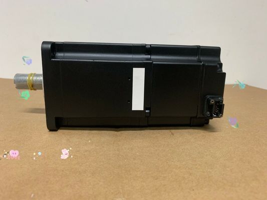 Yaskawa SGMAS-08A2A4C-Y2 AC SERVO MOTOR 750W 200V 3000RPM 5.4A NEW