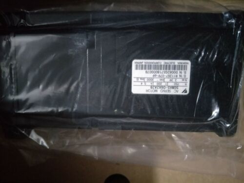 Yaskawa SGMAS-08A2A6S AC SERVO MOTOR 750W 200V 3000RPM 5.4A NEW