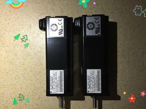 Yaskawa SGMAS-A5ACA2C AC SERVO MOTOR 50W 200V 3000RPM 0.66A NEW