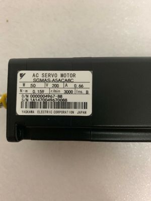 Yaskawa SGMAS-A5ACA6C AC SERVO MOTOR 50W 200V 3000RPM 0.66A NEW