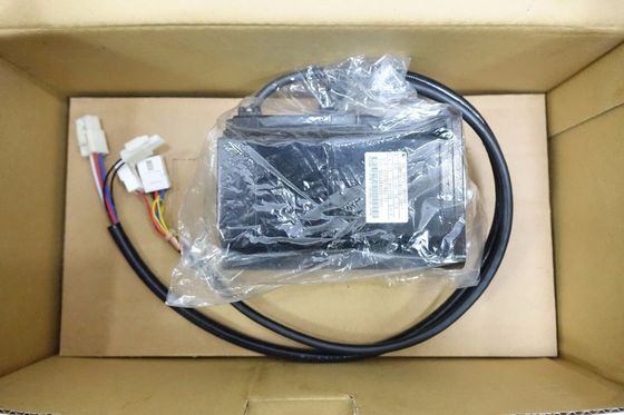 Yaskawa SGMAS-A8A2A-YR11 AC SERVO MOTOR 50W 200V 3000RPM 0.66A NEW