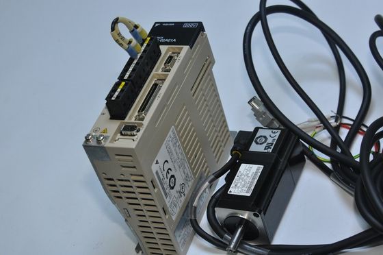Yaskawa SGMAS-C2ACA41 AC SERVO MOTOR 150W 200V 3000RPM 1.8A NEW