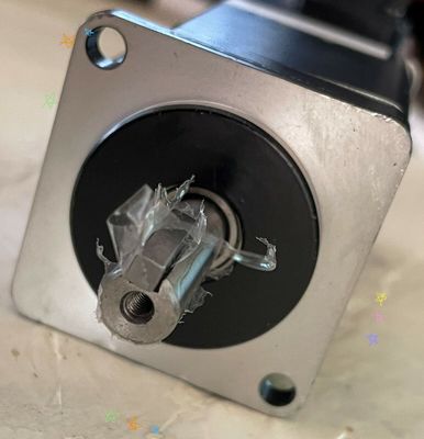 Yaskawa SGMAV-01A3A2C AC SERVO MOTOR 100W 200V 3000RPM 0.91A NEW