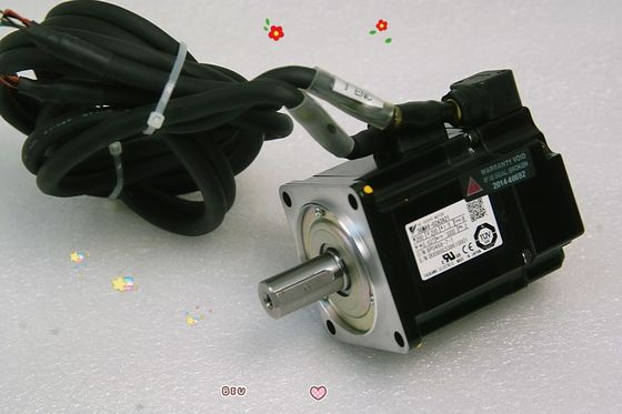 Yaskawa SGMAV-02A3A21 AC SERVO MOTOR 200W 200V 3000RPM 1.5A NEW