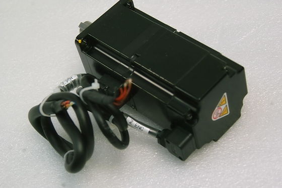 Yaskawa SGMAV-02A3A2C AC SERVO MOTOR 200W 200V 3000RPM 1.5A NEW
