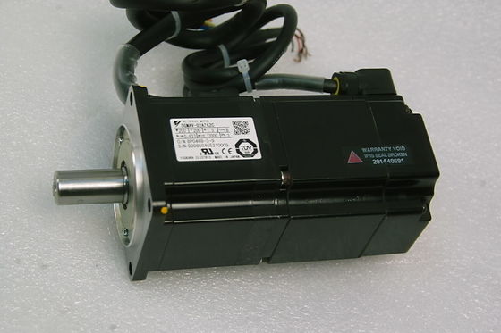 Yaskawa SGMAV-02A3A2C AC SERVO MOTOR 200W 200V 3000RPM 1.5A NEW