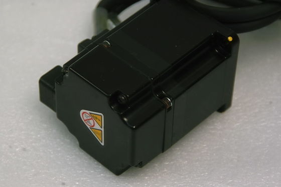 Yaskawa SGMAV-02A3A2S AC SERVO MOTOR 200W 200V 3000RPM 1.5A NEW