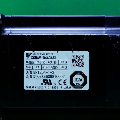 Yaskawa SGMAV-04A3A61 AC SERVO MOTOR 400W 200V 3000RPM 2.6A NEW