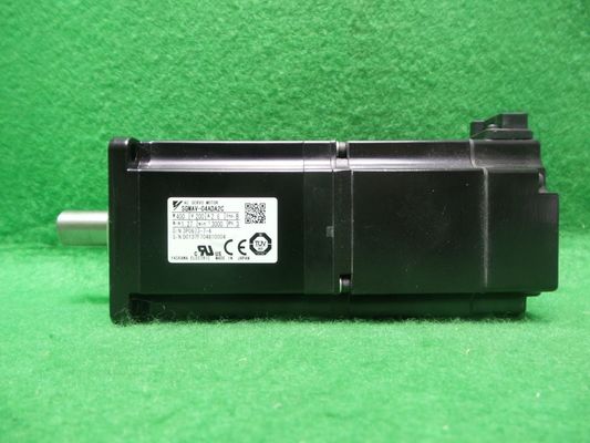 Yaskawa SGMAV-04ADA2C AC SERVO MOTOR 400W 200V 3000RPM 2.6A NEW