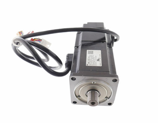 Yaskawa SGMAV-04ADAH12C AC SERVO MOTOR 400W 200V 3000RPM 2.6A NEW
