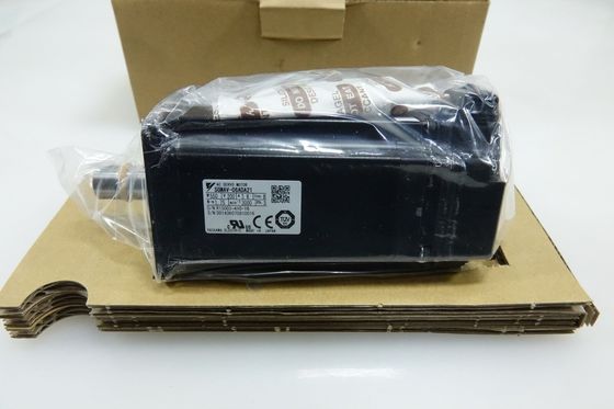 Yaskawa SGMAV-06ADA21 AC SERVO MOTOR 550W 200V 3000RPM 3.8A NEW