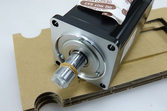 Yaskawa SGMAV-06ADA21 AC SERVO MOTOR 550W 200V 3000RPM 3.8A NEW