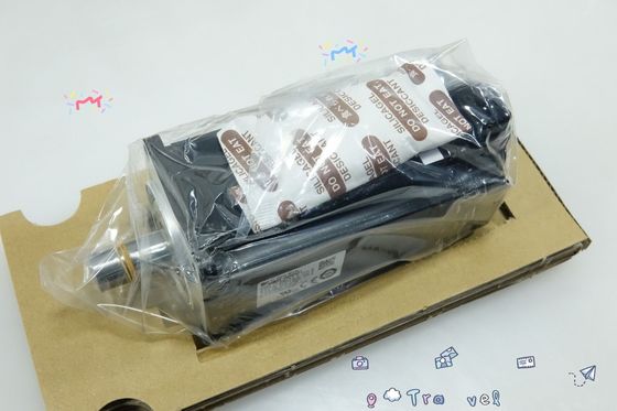 Yaskawa SGMAV-06ADAHB21 AC SERVO MOTOR 550W 200V 3000RPM 3.8A NEW