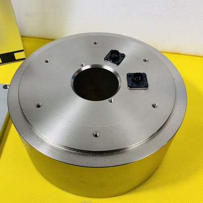 Yaskawa SGMCS-17D3C11 AC SERVO MOTOR 2.5A 356W 200V 200RPM NEW