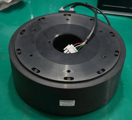 Yaskawa SGMCS-35E3A-MB11 AC SERVO MOTOR 3.6A 550W 200V 150RPM NEW