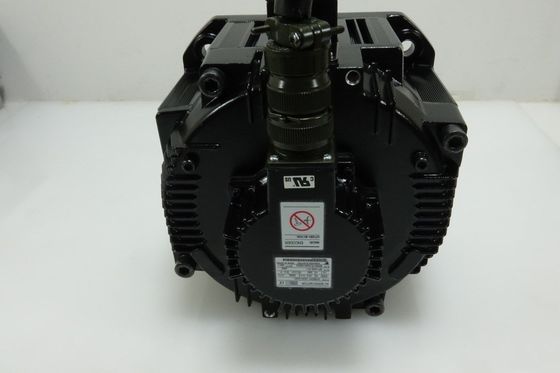 Yaskawa SGMDH-22ACA61 AC SERVO MOTOR 7.3A 1150W 2000RPM 200V NEW