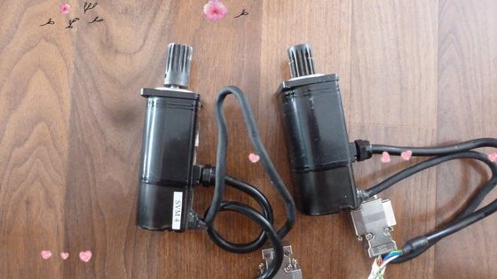 Yaskawa SGME-01AF14B AC SERVO MOTOR 0.87A 100W 3000RPM 200V NEW