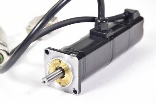 Yaskawa SGME-01BFT011 AC SERVO MOTOR 0.87A 100W 3000RPM 100V NEW