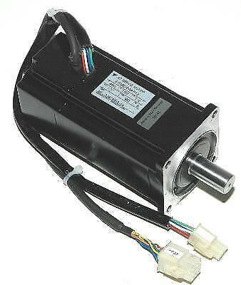 Yaskawa SGME-02AF12B AC SERVO MOTOR 0.87A 200W 3000RPM 200V NEW