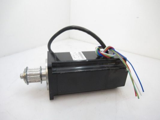 Yaskawa SGME-04AF14B AC SERVO MOTOR 2.6A 400W 3000RPM 200V NEW