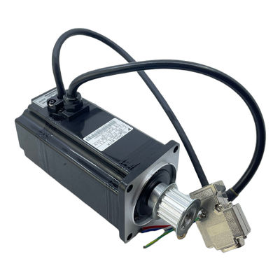 Yaskawa SGME-04AFNT31 AC SERVO MOTOR 2.6A 400W 3000RPM 200V NEW