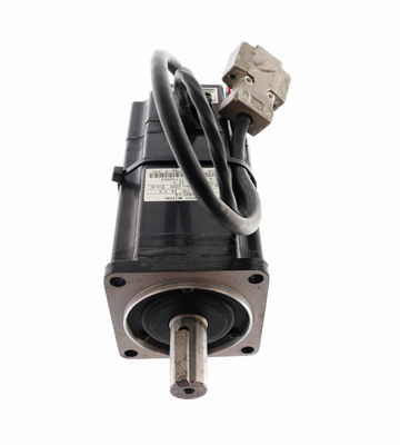 Yaskawa SGME-04AFNT41 AC SERVO MOTOR 2.6A 400W 3000RPM 200V NEW