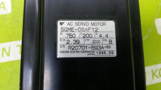 Yaskawa SGME-08AF12 AC SERVO MOTOR 4.4A 750W 3000RPM 200V NEW