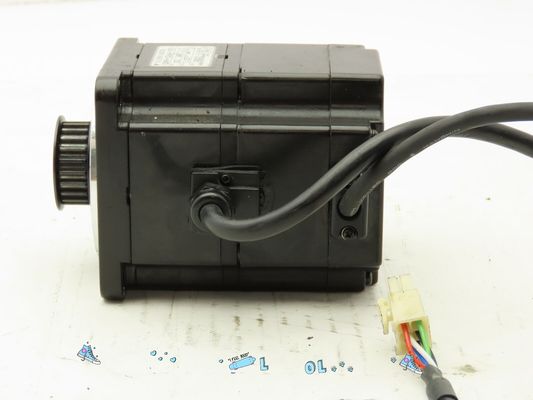 Yaskawa SGME-08AF12 AC SERVO MOTOR 4.4A 750W 3000RPM 200V NEW