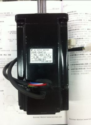 Yaskawa SGME-08AF14 AC SERVO MOTOR 4.4A 750W 3000RPM 200V NEW