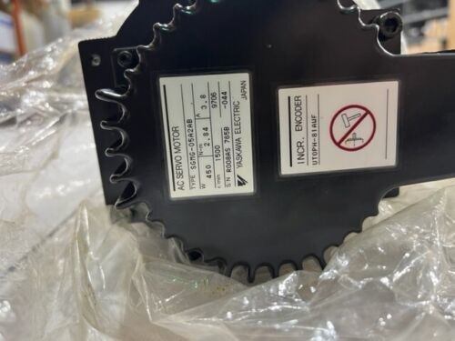 Yaskawa SGMG-05A2AB AC SERVO MOTOR 3.8A 450W 1500RPM 200V NEW