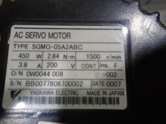 Yaskawa SGMG-05A2ABC AC SERVO MOTOR 3.8A 450W 1500RPM 200V NEW
