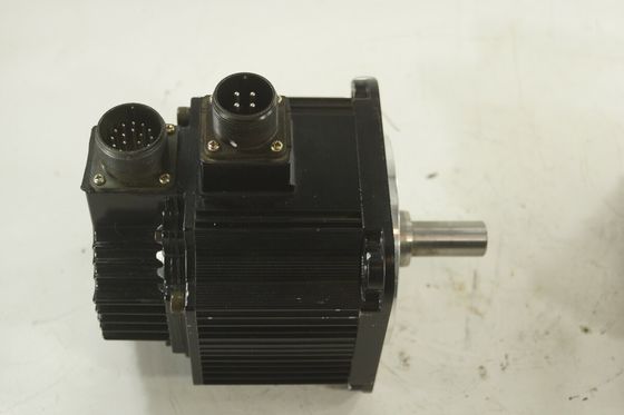 Yaskawa SGMG-05A2AC AC SERVO MOTOR 3.8A 450W 1500RPM 200V NEW