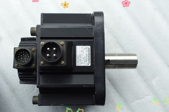 Yaskawa SGMG-06A2BBB AC SERVO MOTOR 5.7A 600W 1000RPM 200V NEW