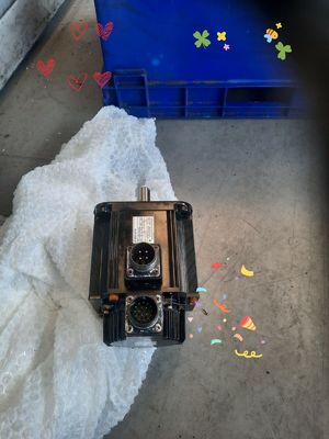 Yaskawa SGMG-09A2ABB AC SERVO MOTOR 7.1A 850W 1500RPM 200V NEW