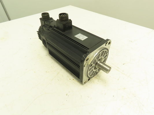 Yaskawa SGMG-13AWA AC Servo Motor 10.7A 1300W 1500RPM 200V NEW