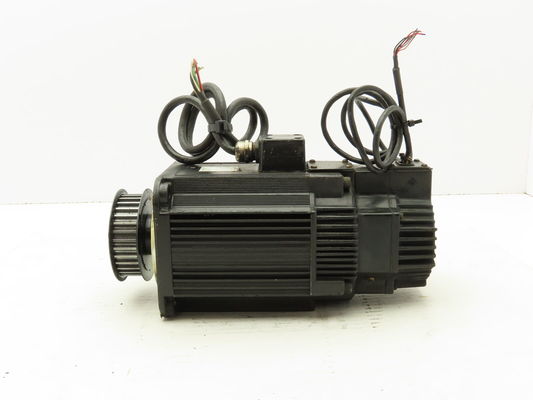 Yaskawa SGMGH-13A2A-YR13 AC Servo Motor 10.7A 1.3KW 1500RPM 200V NEW
