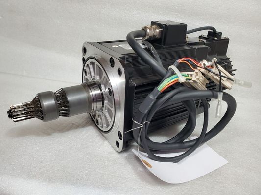 Yaskawa SGMGH-13A2A-YR23 AC Servo Motor 16.7A 1.3KW 1500RPM 200V NEW