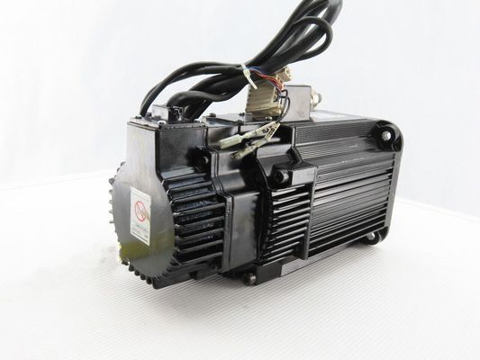 Yaskawa SGMGH-13A2A-YR24 AC Servo Motor 16.7A 1.3KW 1500RPM 200V NEW