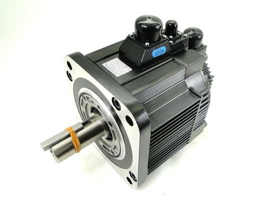 Yaskawa SGMGH-13DCA61 AC Servo Motor 5.4A 1.3KW 1500RPM 400V NEW