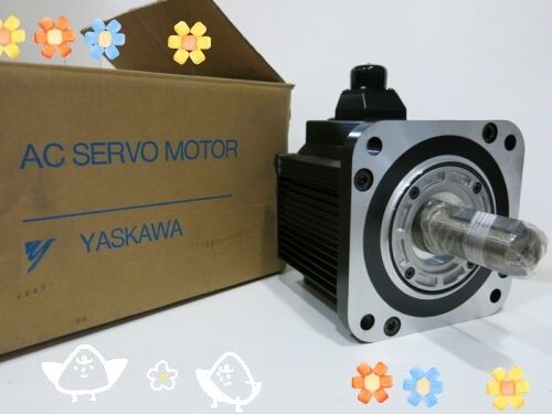 Yaskawa SGMGH-1EACA61 AC Servo Motor 58.6A 11KW 1500RPM 200V NEW