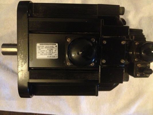 Yaskawa SGMGH-30A2A-YR35 AC Servo Motor 30.8A 2.9KW 1500RPM 200V NEW