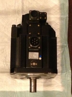 Yaskawa SGMGH-30A2B2C AC Servo Motor 30.8A 2.9KW 1500RPM 200V NEW