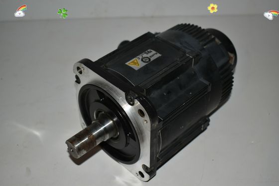 Yaskawa SGMGV-1AADA61 AC Servo Motor 10.7A 11KW 1000RPM 200V NEW