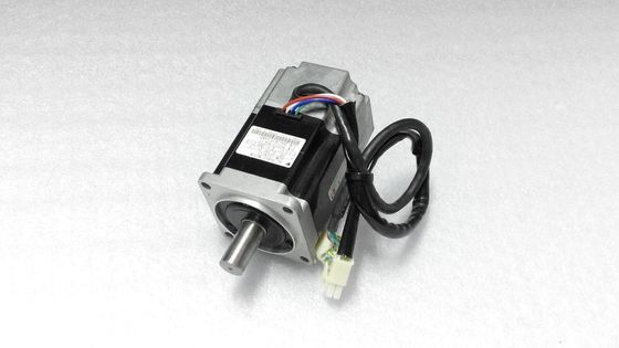 Yaskawa SGML-02AF12 AC SERVO MOTOR 2A 200W 3000RPM 200V NEW