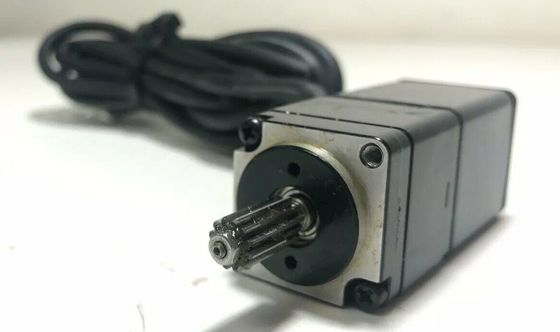 Yaskawa SGMM-A2A312C AC SERVO MOTOR 2.1A 10W 3000RPM 24V NEW