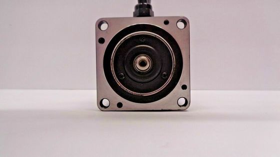 Yaskawa SGMP-01A316 AC SERVO MOTOR 0.89A 100W 3000RPM 200V NEW